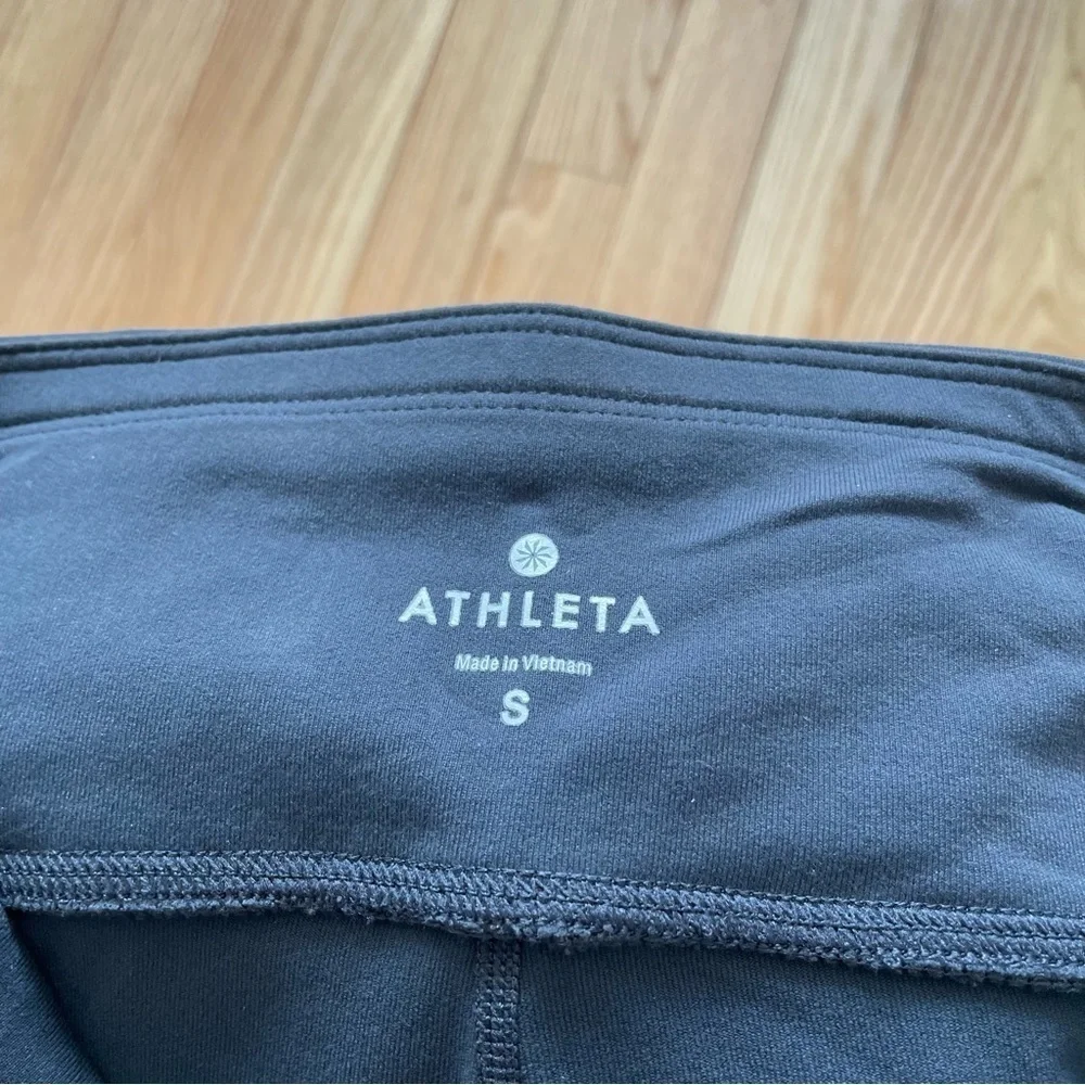 Athleta Flint Gray Relay Reflective Tight Ruched Calf Leggings 903959 EUC Size S